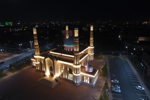Phòng giáo Hồi giáo ở Nurudian, Kazakhstan.